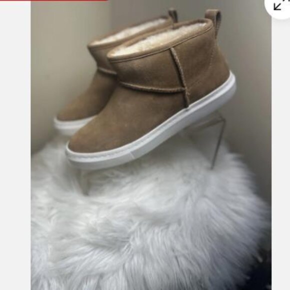 New Ugg Women's classic Alameda Mini Boots Chestnut 1143786 Sz 9.5 - Picture 3 of 7